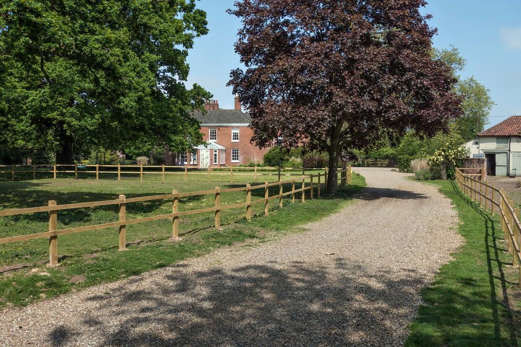 Lingwood Hall Exterior foto